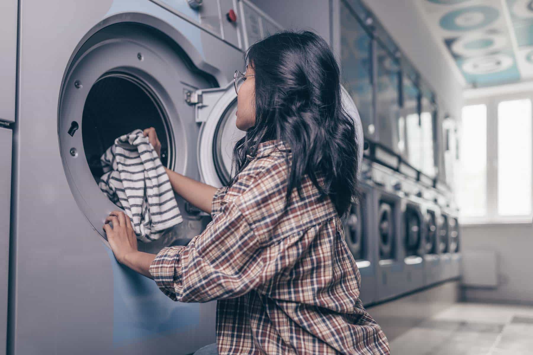 Can I Use Essential Oils in My Washing Machine? Arupe